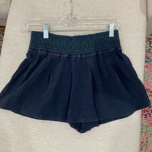 FREE PEOPLE Navy Linen Pull on shorts